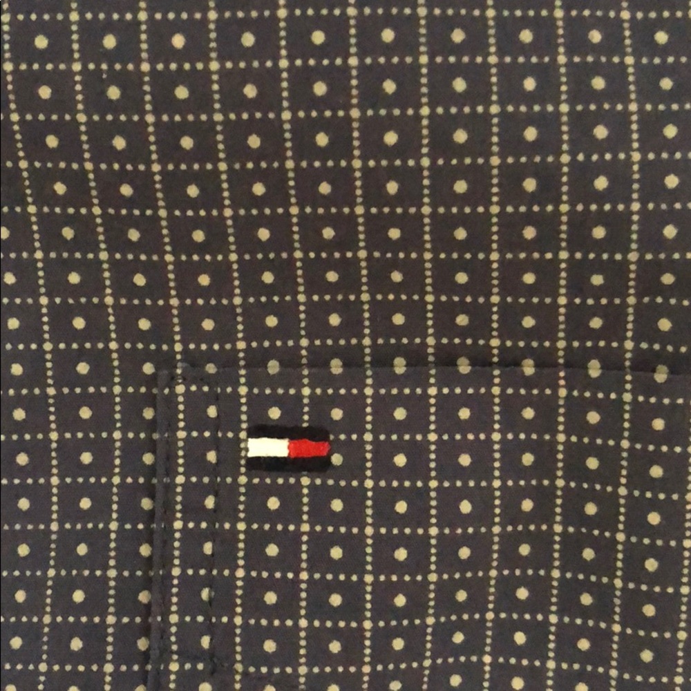 Tommy Hilfiger short sleeve shirt large - Picture 3 of 3